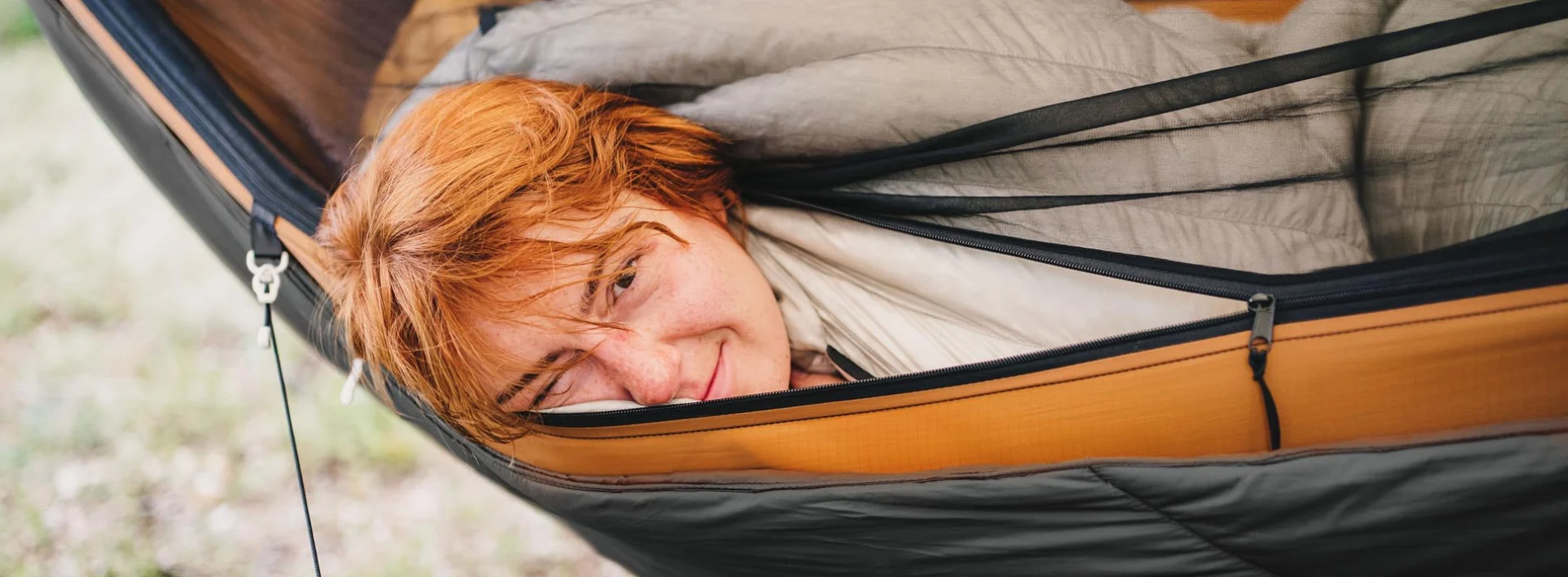 Wybór śpiwora puchowego – waga kontra izolacja