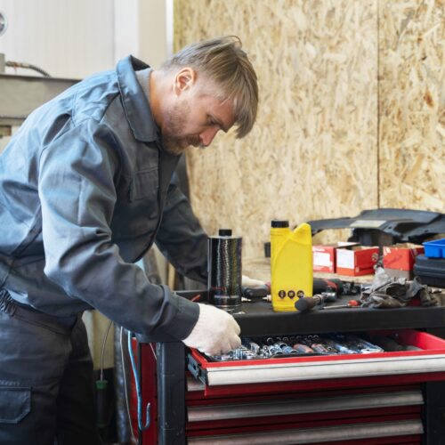 Jak przechowywać narzędzia warsztatowe?